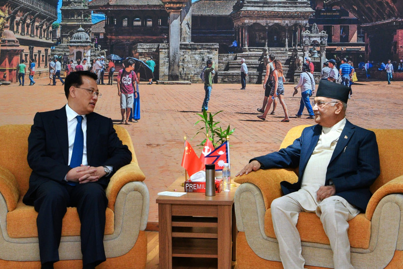एमाले अध्यक्ष ओली र चिनियाँ कम्युनिस्ट पार्टीका नेता युआनबीच भेटवार्ता 
